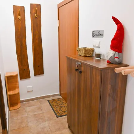 Comfortable 2-bedroom Near The Lift By Flat Mаnаger *