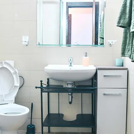 Comfortable 2-bedroom Near The Lift By Flat Mаnаger *