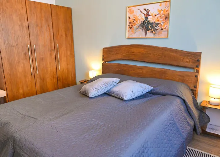 Apartman Comfortable 2-bedroom Near The Lift By Flat Mаnаger